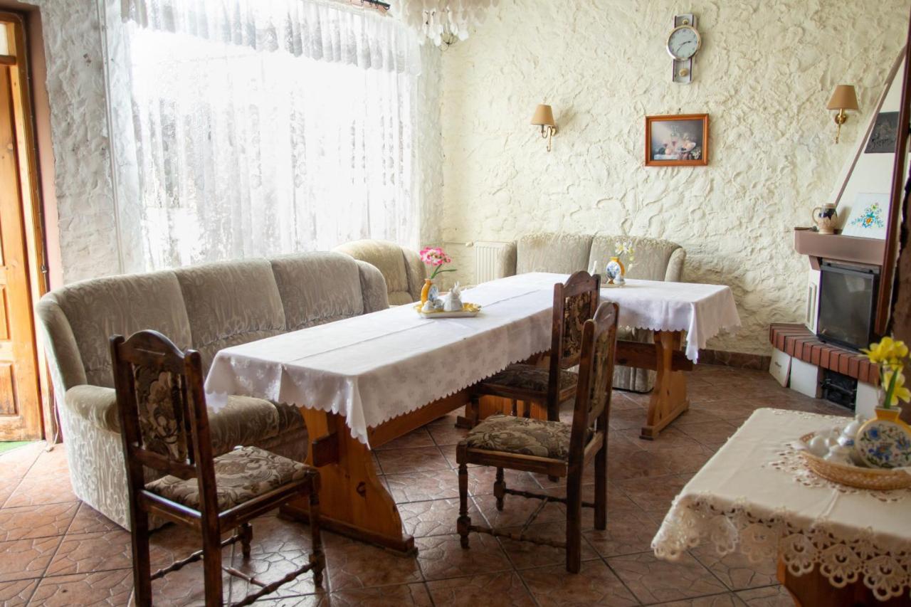 Zajazd U Julii Miastko Exterior photo